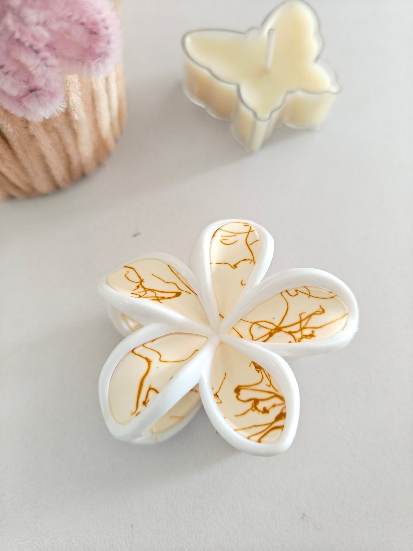 Marble Daisy Claw Clips - Mid Size