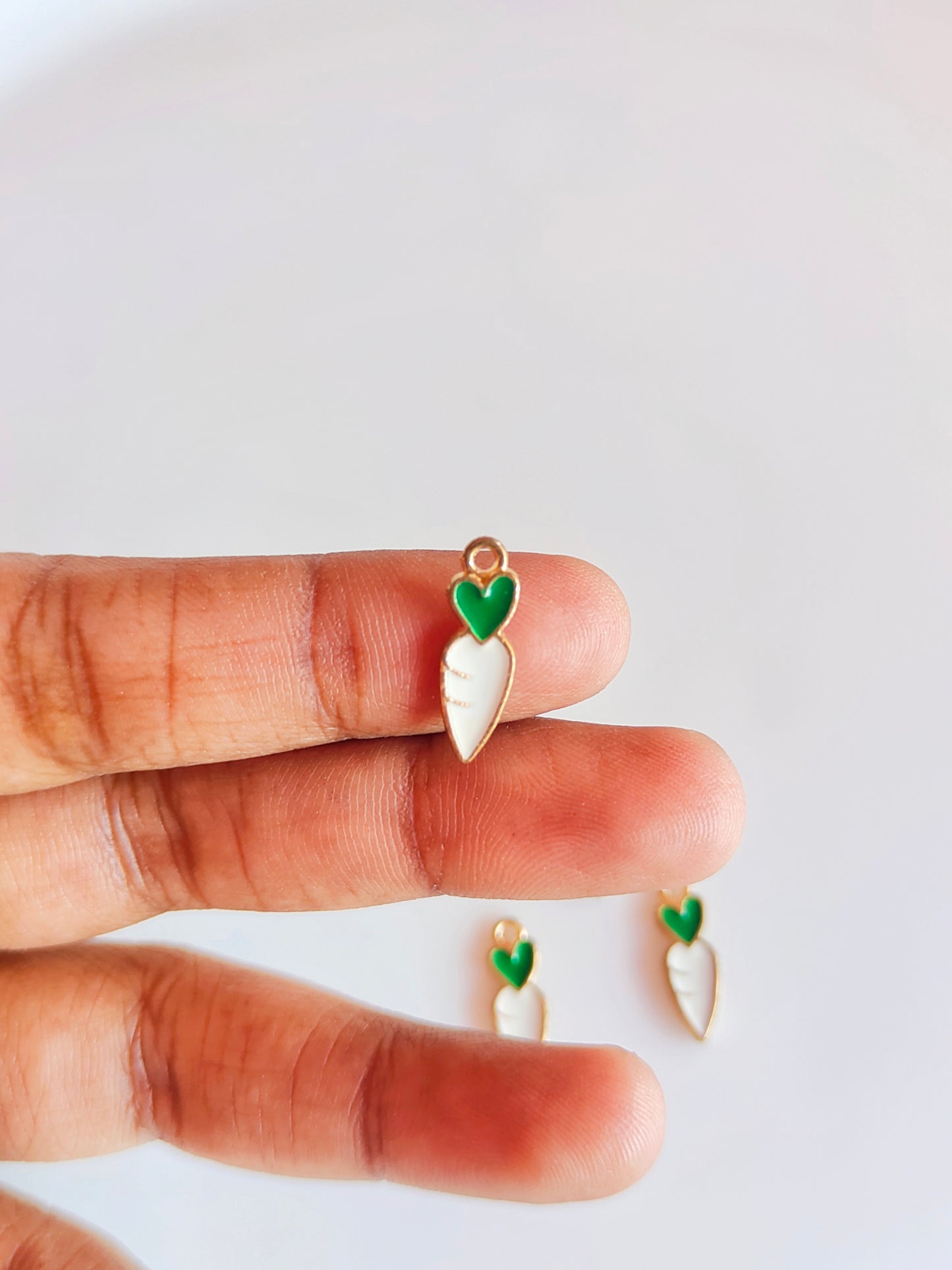 Radish Charm - 1 Piece