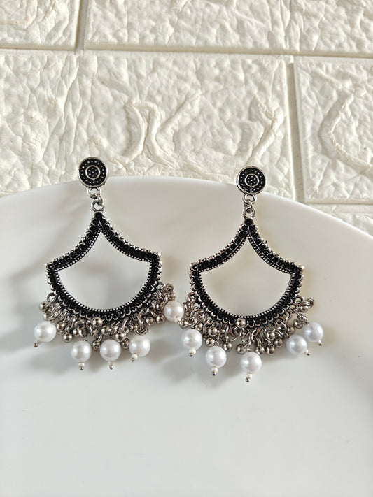 Silver Petal White Beaded Jhumka Base - 1 Pair