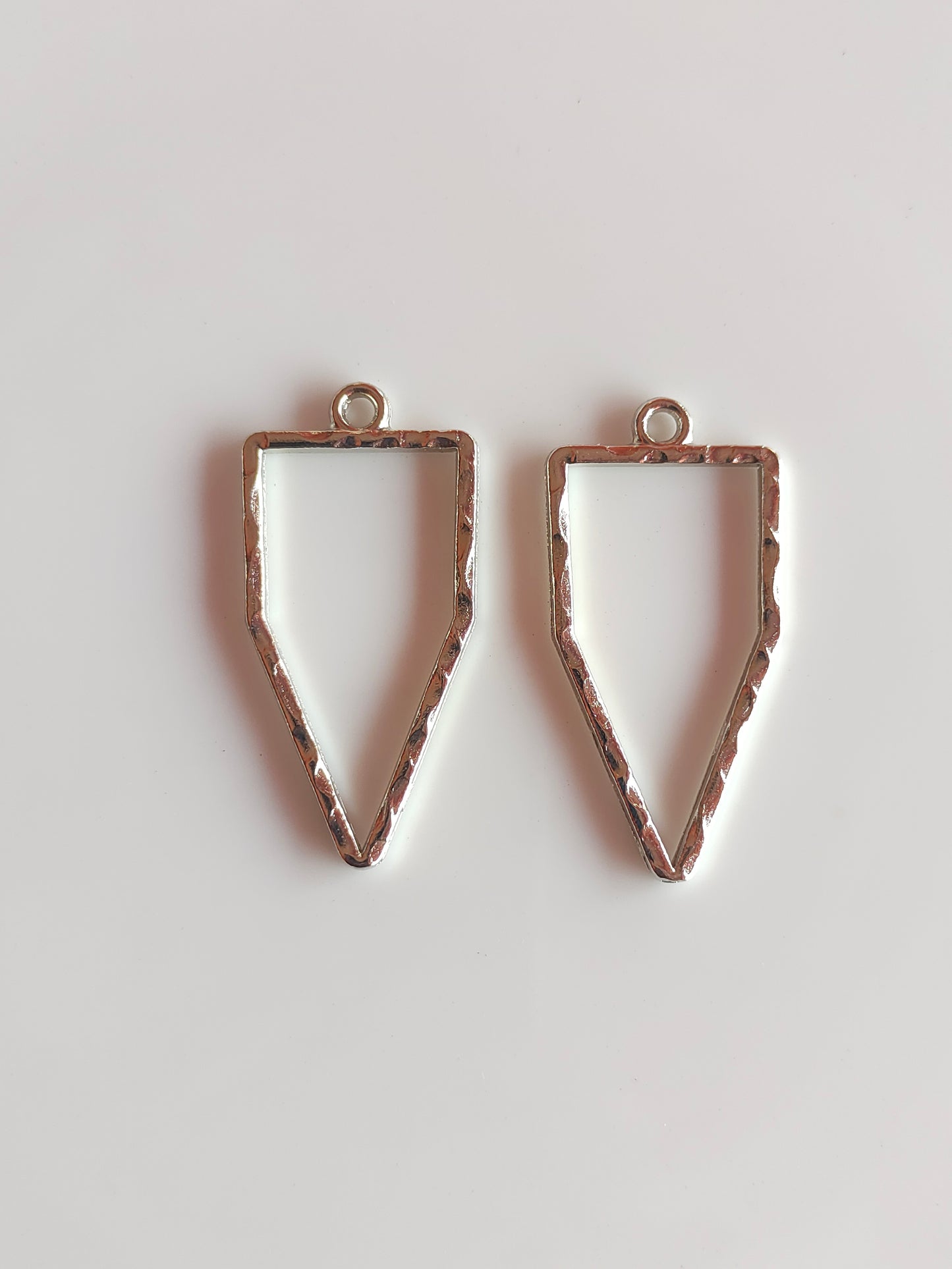 Silver Kite Hammered Bezel - 1 Piece