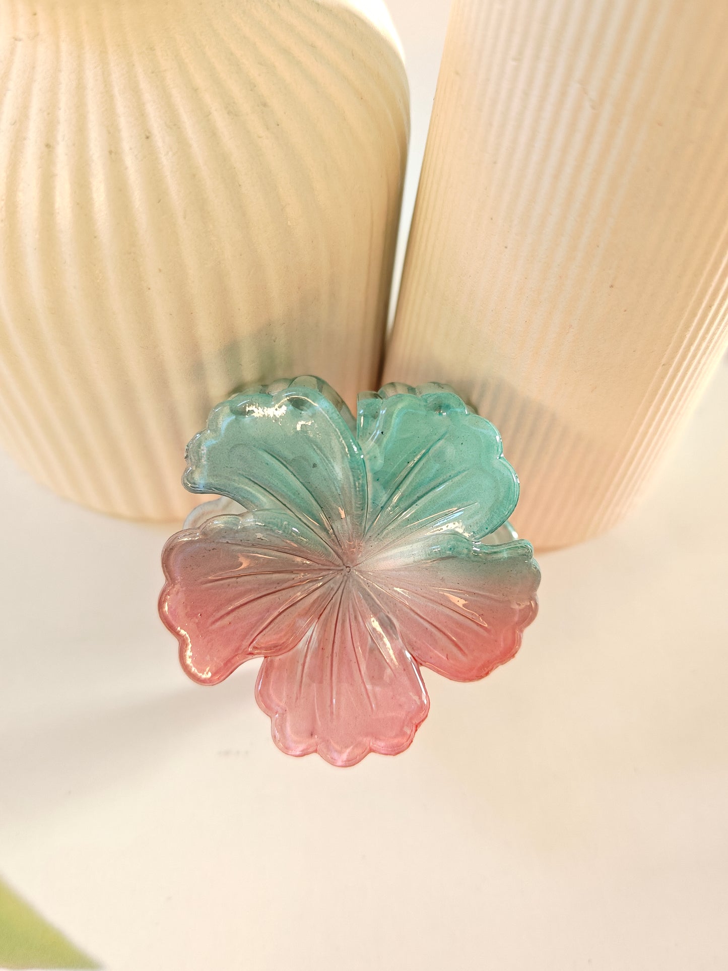 Mini Hibiscus Claw Clip - 1 Piece