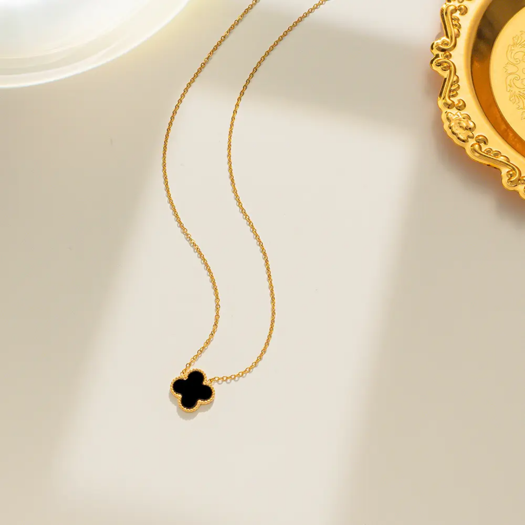 Clover Black Chain