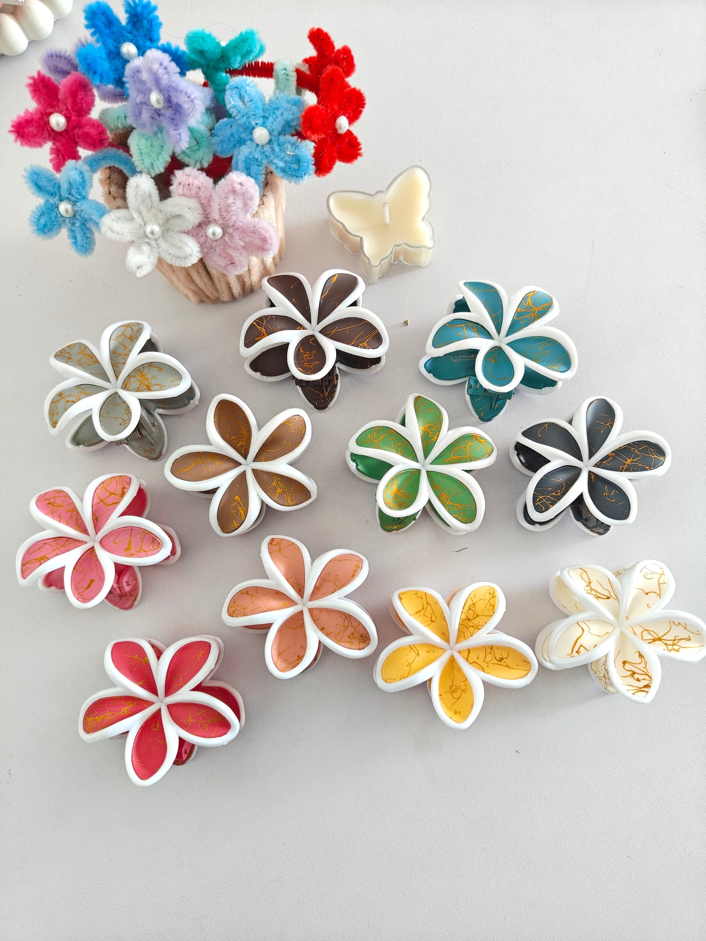Marble Daisy Claw Clips - Mid Size