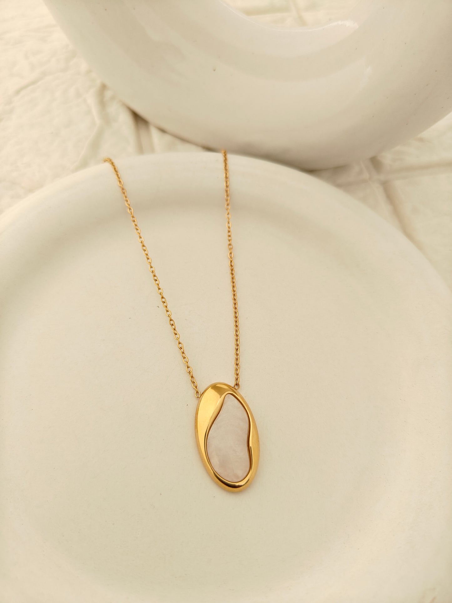 Ethereal Oval Pendant