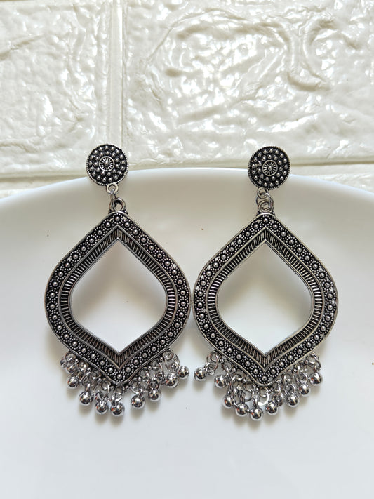 Silver Curved Rhombus Jhumka Base - 1 Pair