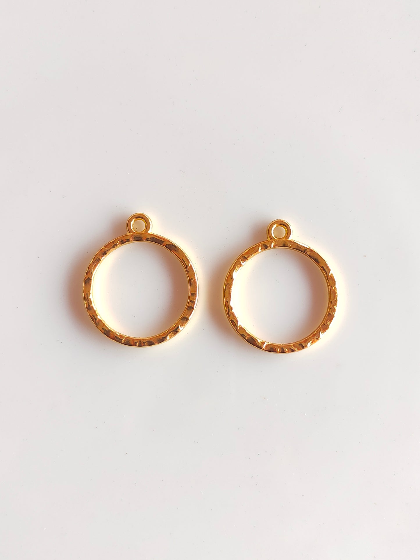 Gold Round Hammered Bezel - 1 Piece
