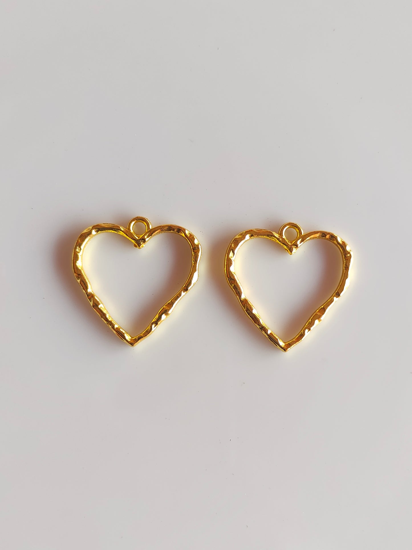 Gold Heart Hammered Bezel - 1 Piece