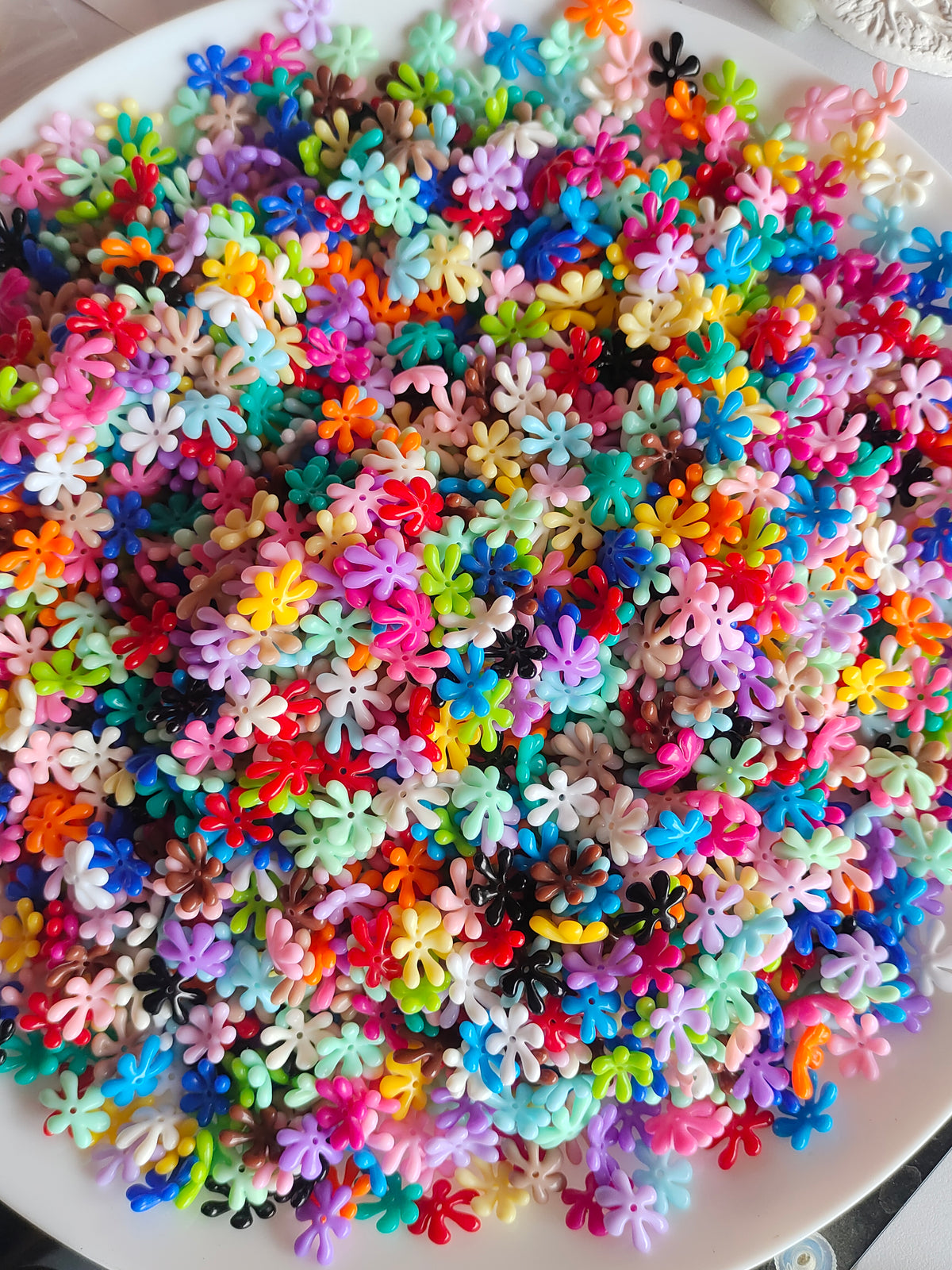 Opaque Flower Charms 20g