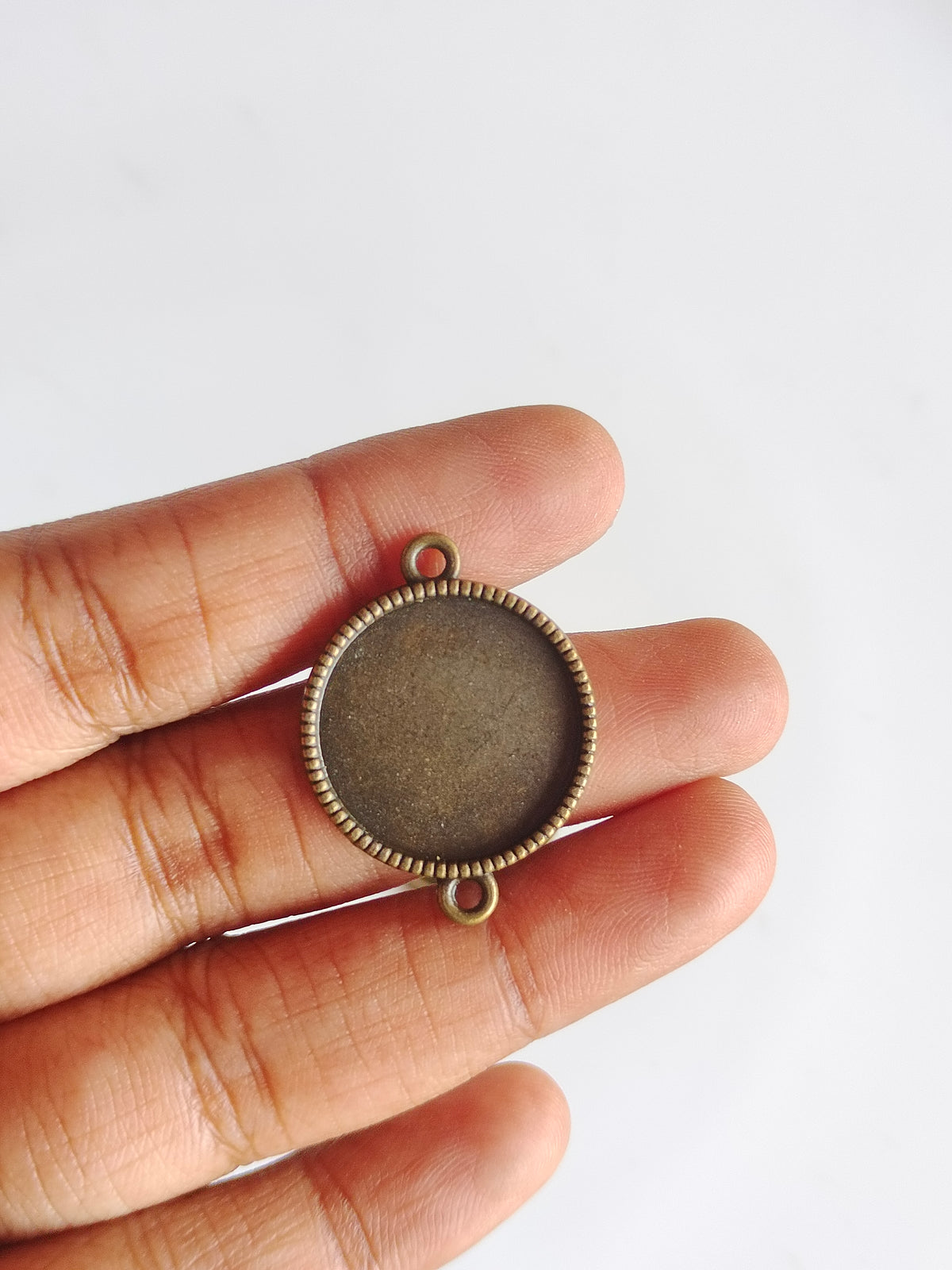 Mini Oval Vintage Connector Base - 1 Piece