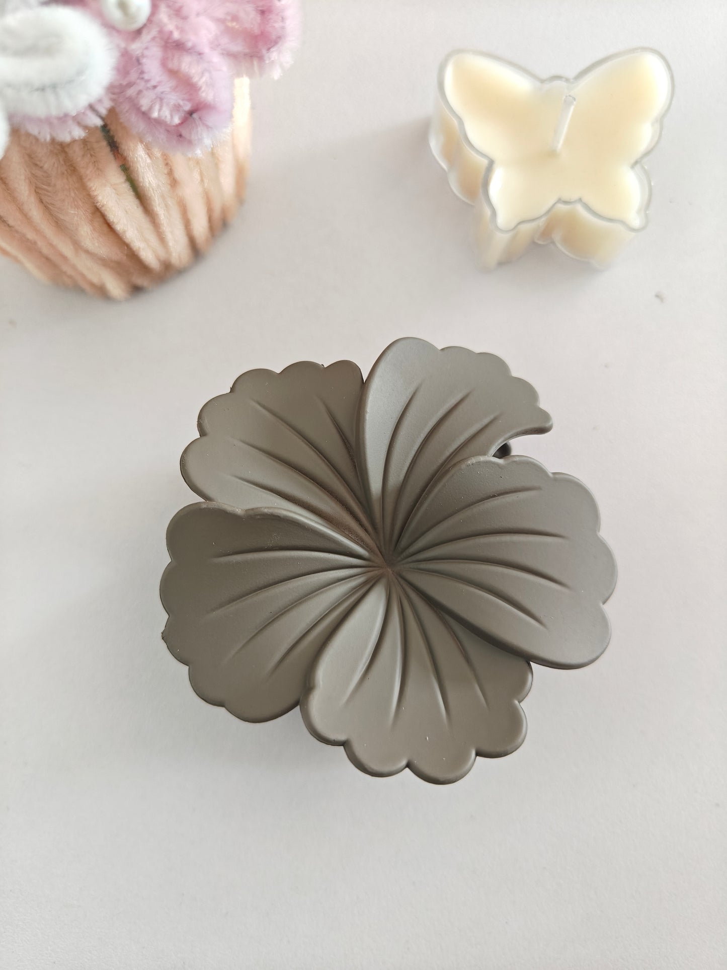 Matte Hibiscus Claw Clips - Big Size