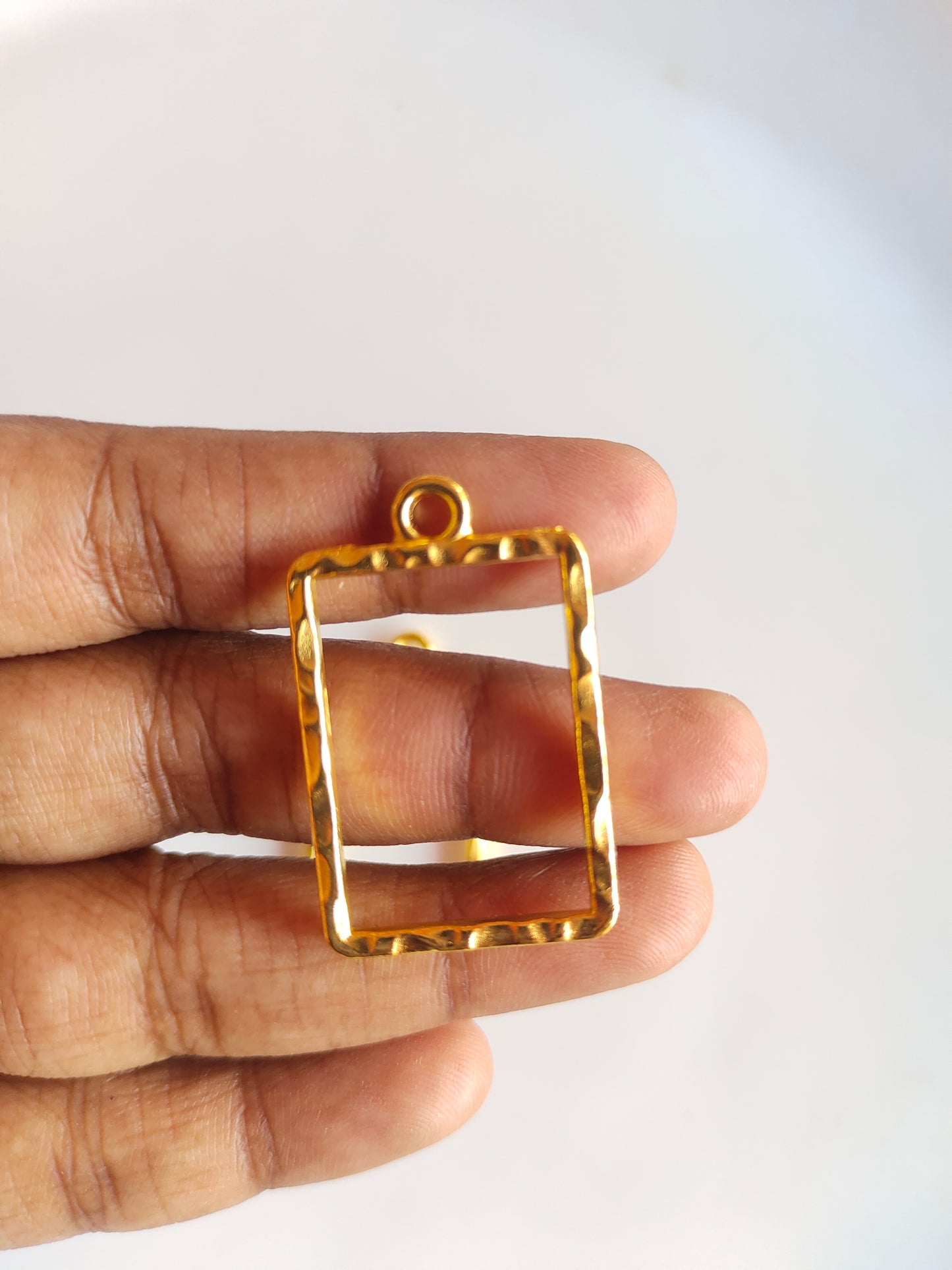 Gold Square Hammered Bezel - 1 Piece