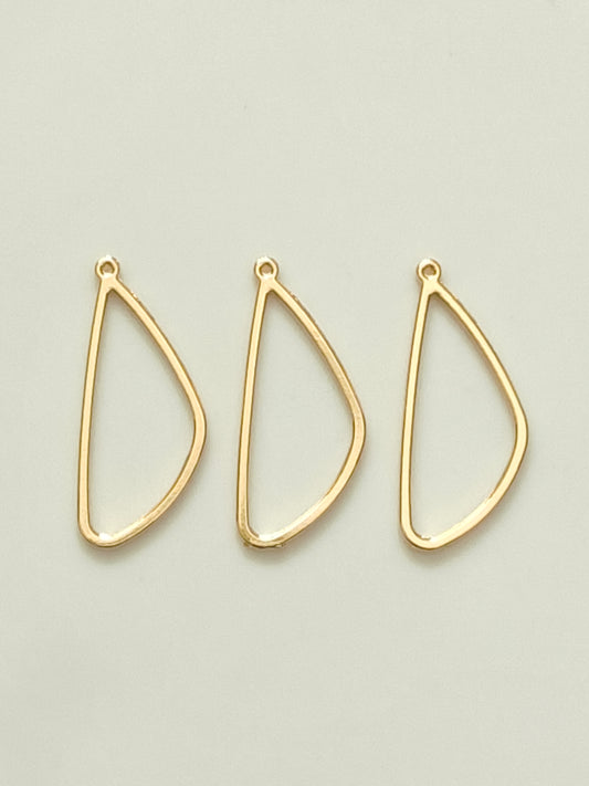 Curved Triangle Open Bezel 15*36mm - 1 Piece