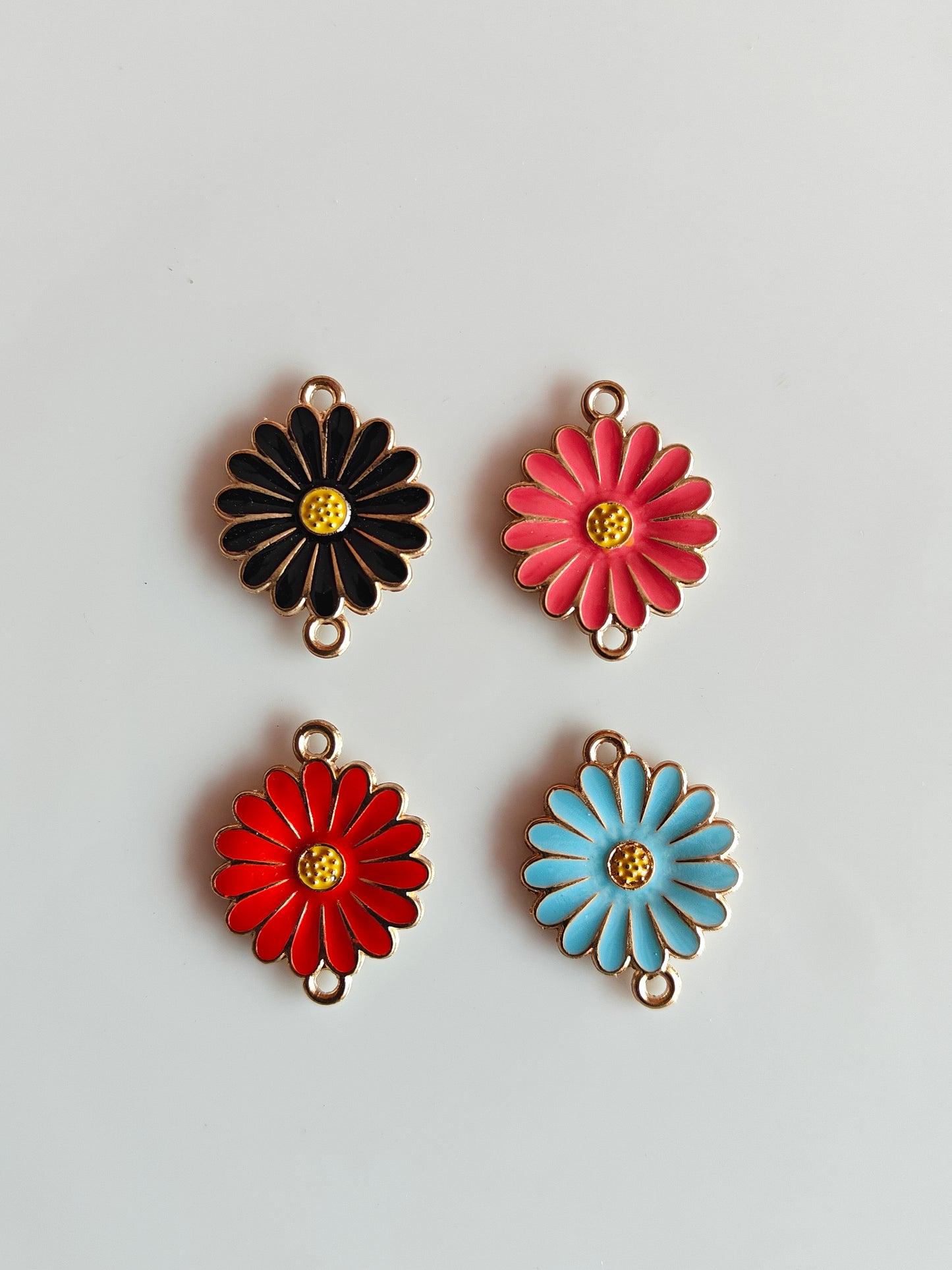 Daisy Enamel Connector Charm - 1 Piece