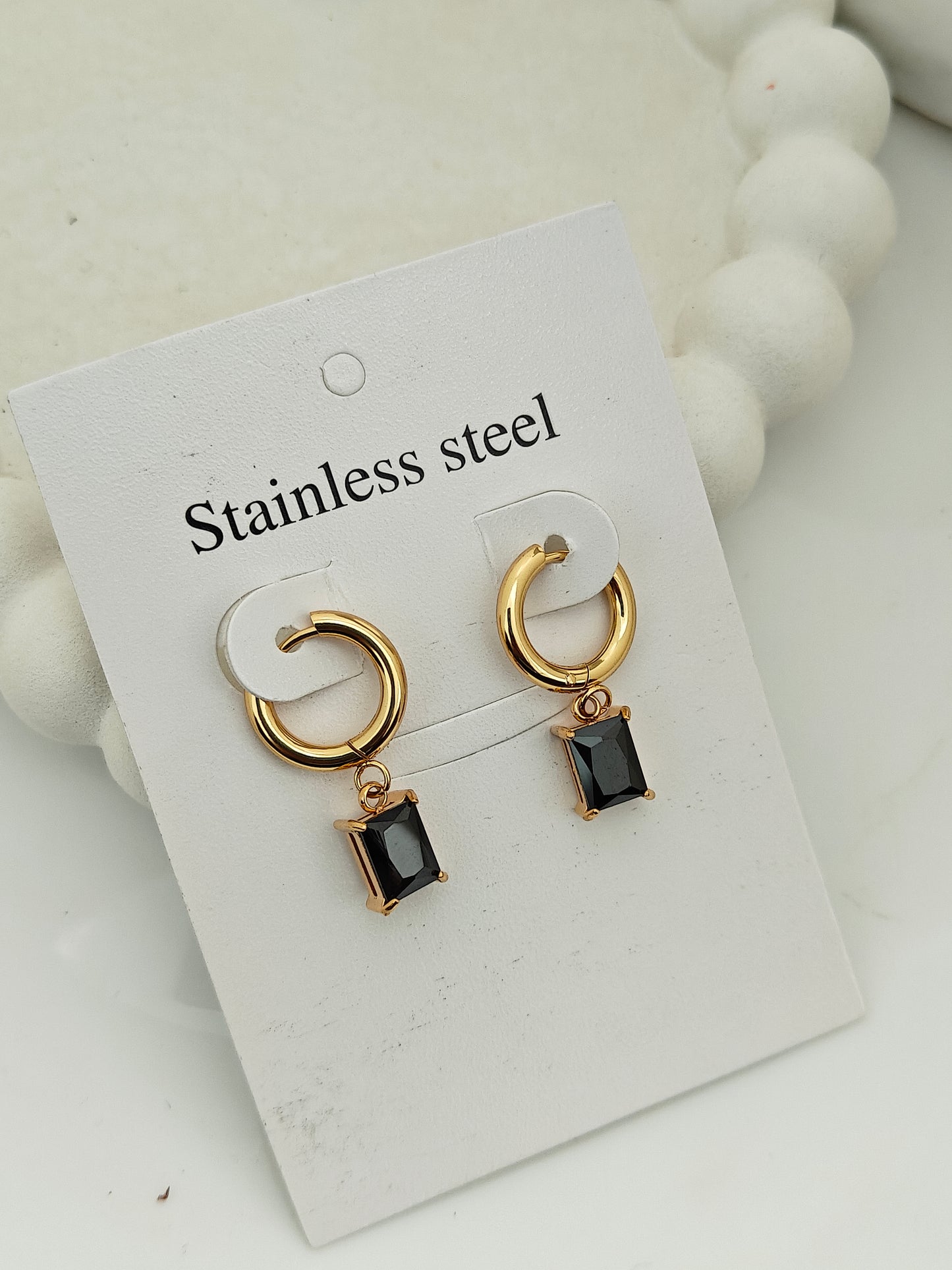Zelle Black Hoops