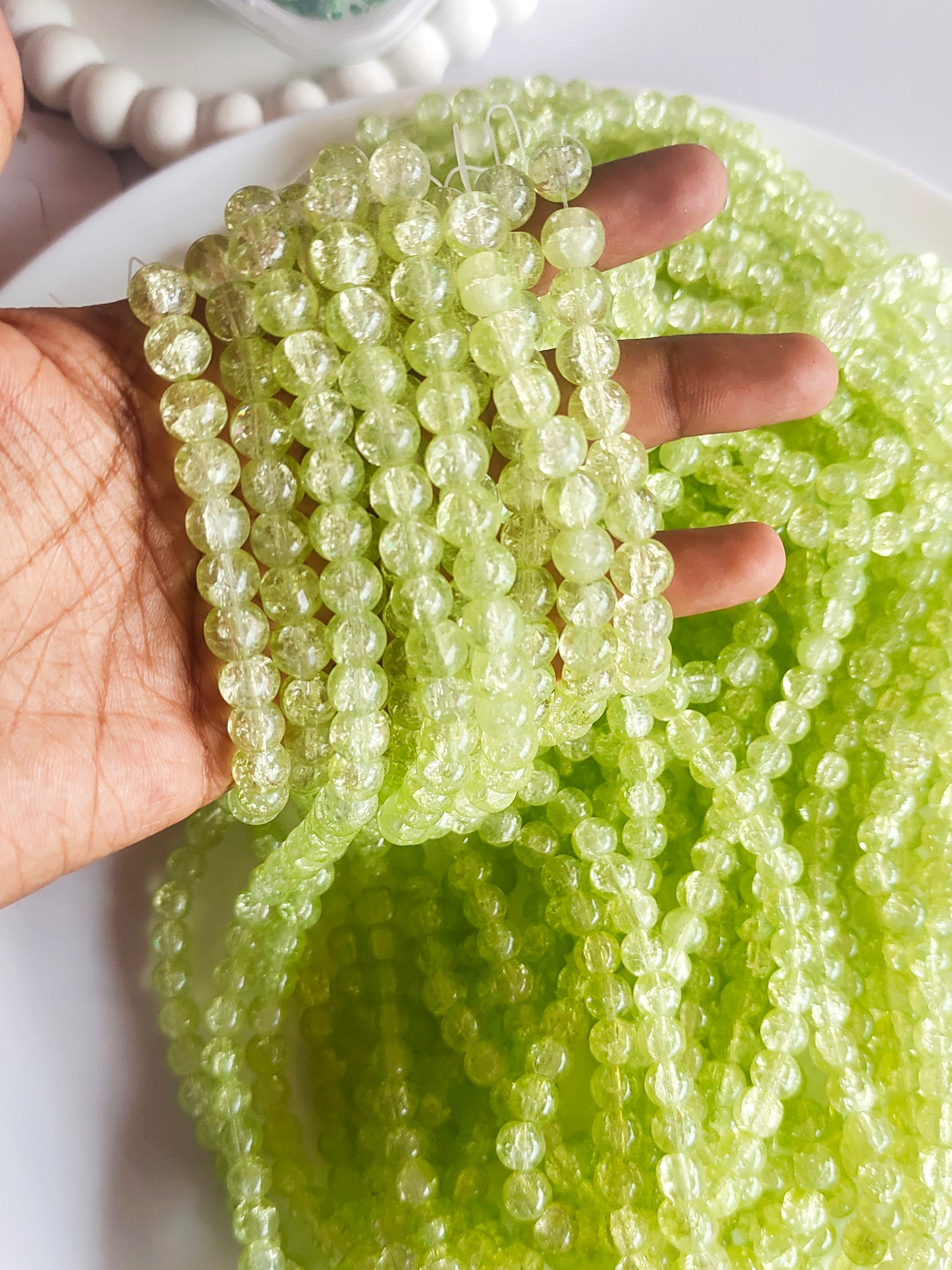 Single Shade Crackle Beads 8mm Light Green - approx. 100 beads