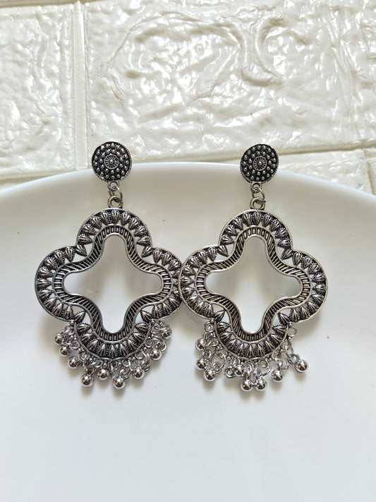 Silver Clover Jhumka Base - 1 Pair