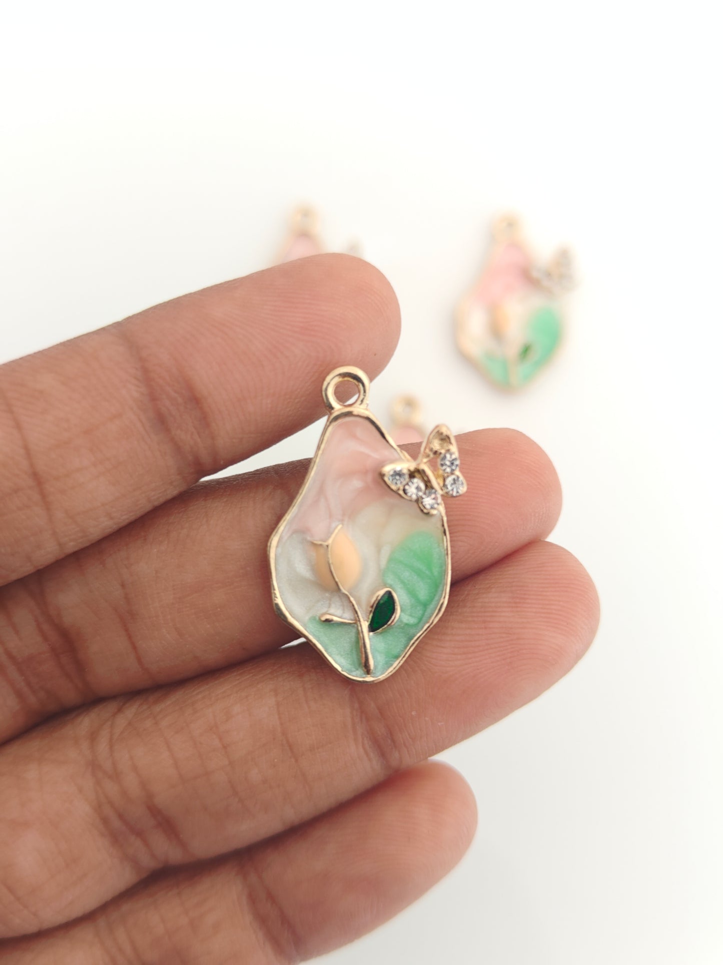 Misty Bloom Charm - 1 Piece