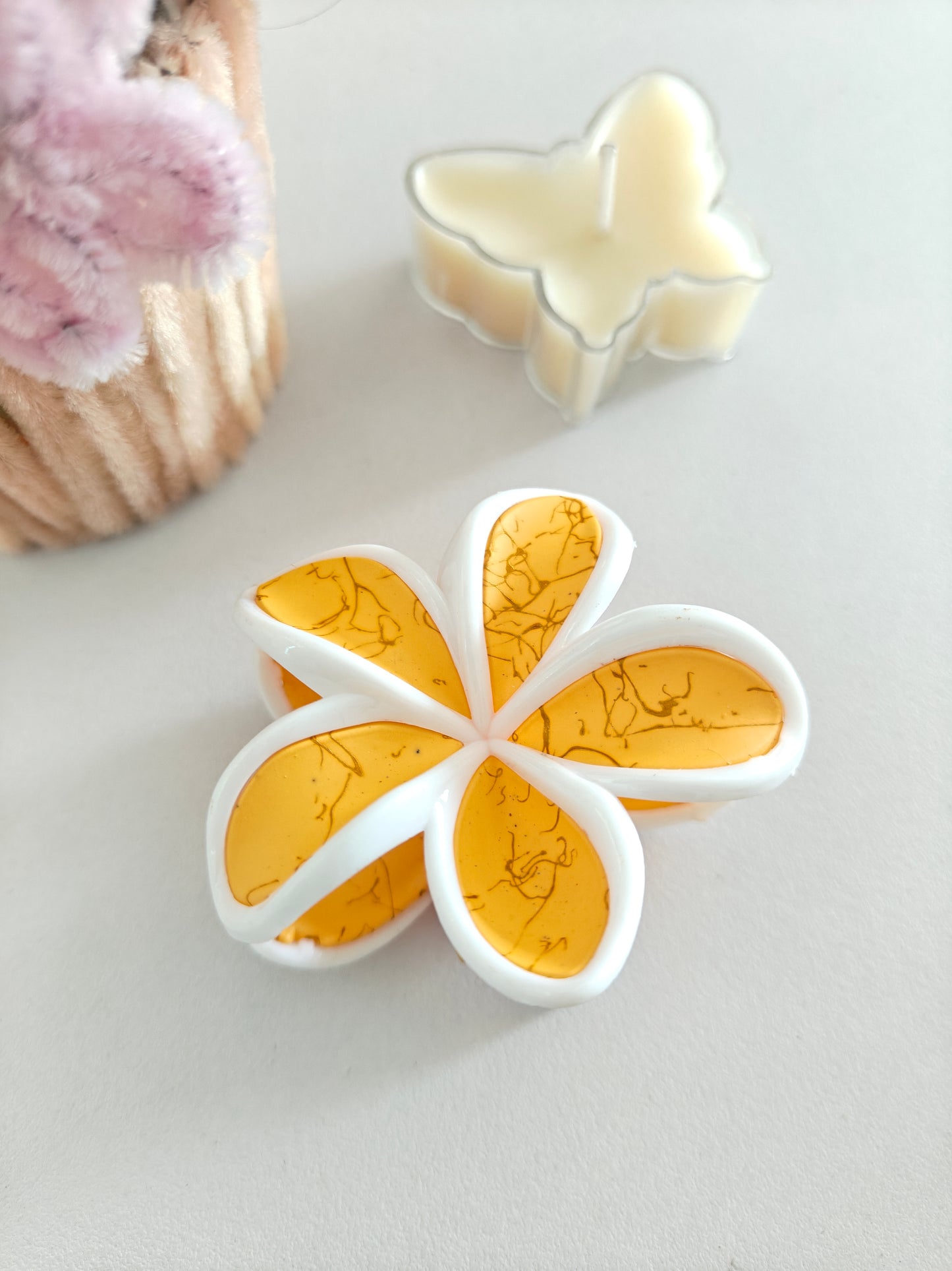 Marble Daisy Claw Clips - Mid Size