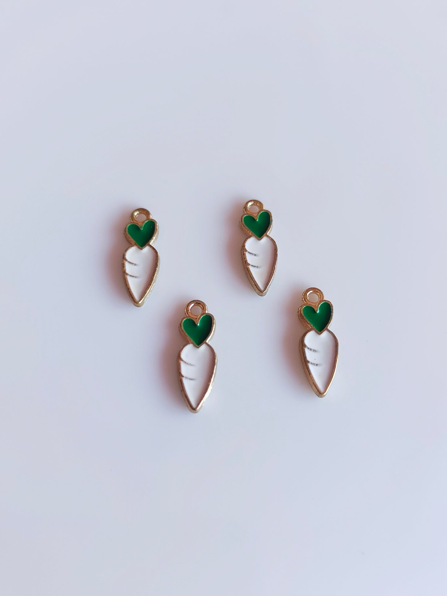 Radish Charm - 1 Piece