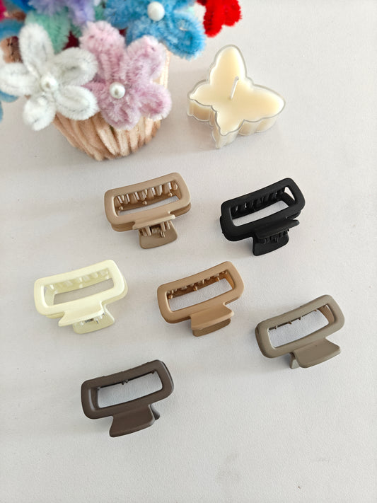 Mini Curvy Rectangle Claw