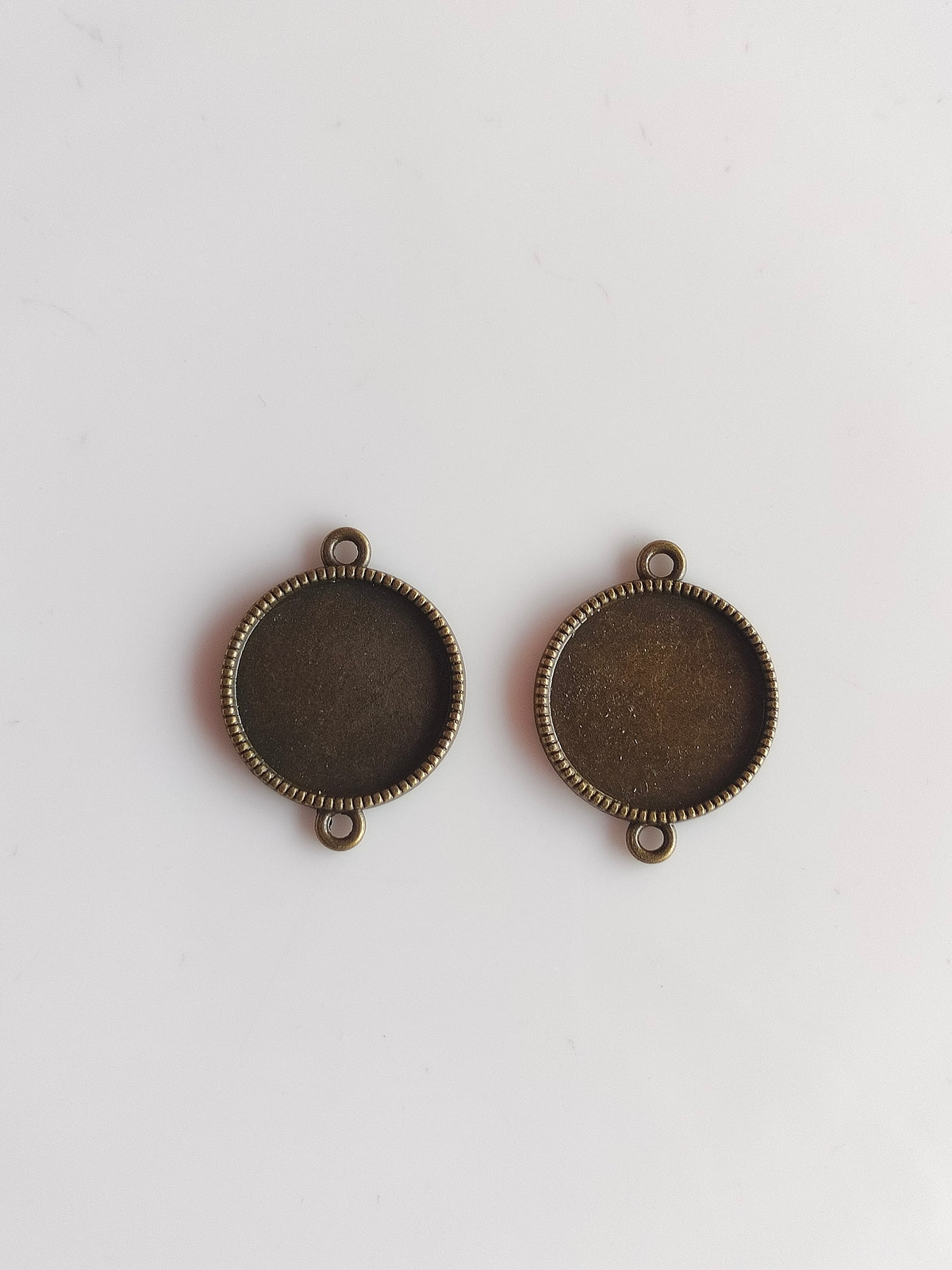 Mini Oval Vintage Connector Base - 1 Piece
