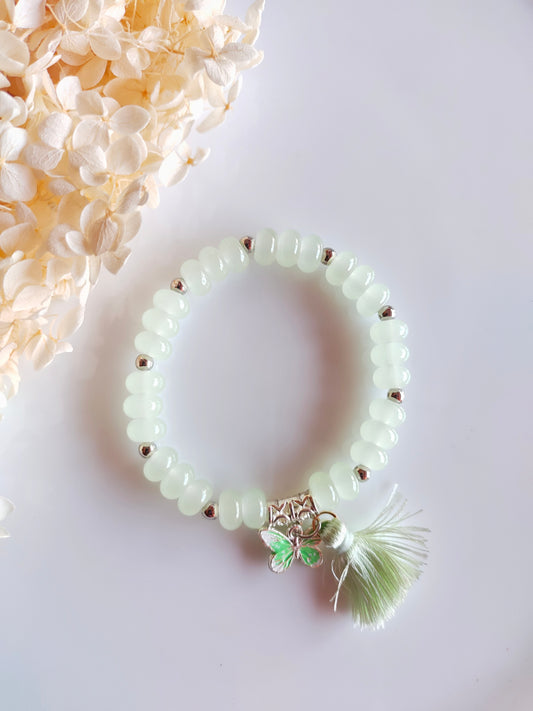 Whisper Loop Bracelet - Pale Green