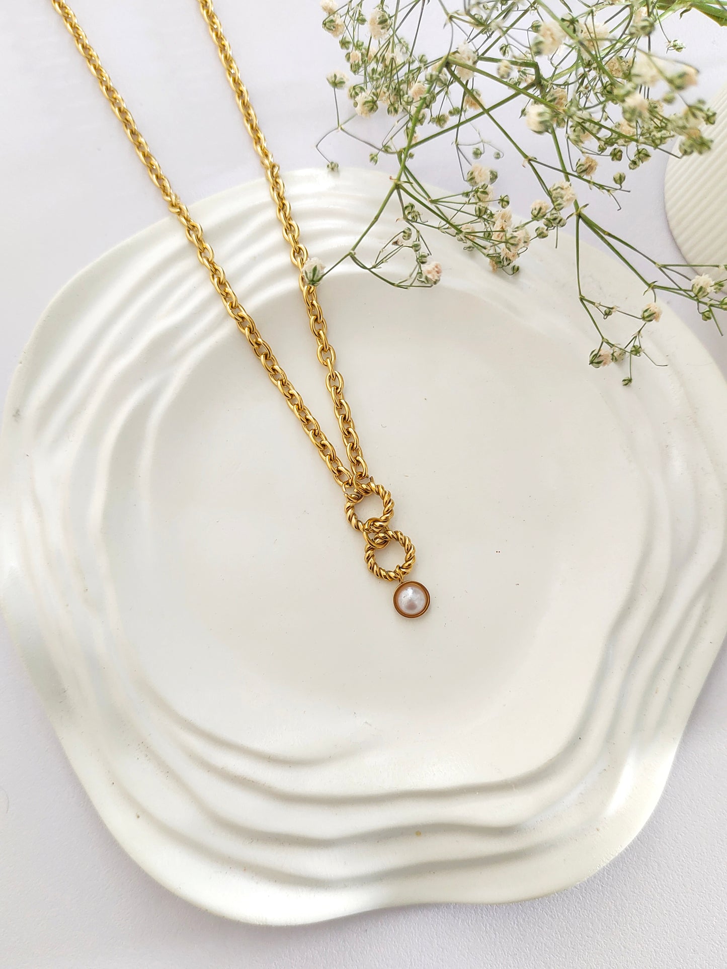 Luxe Pearl Twisted Link Chain