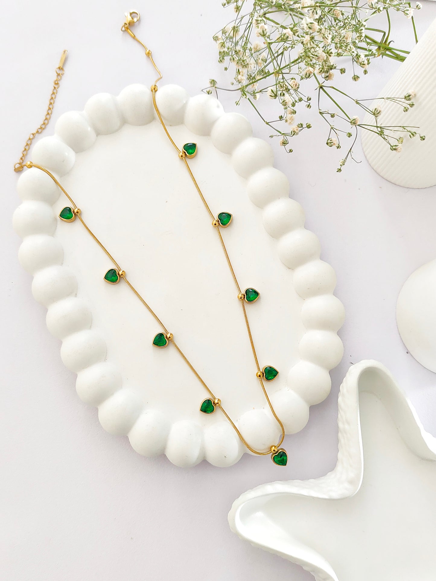 Emerald Hearty Station Necklace