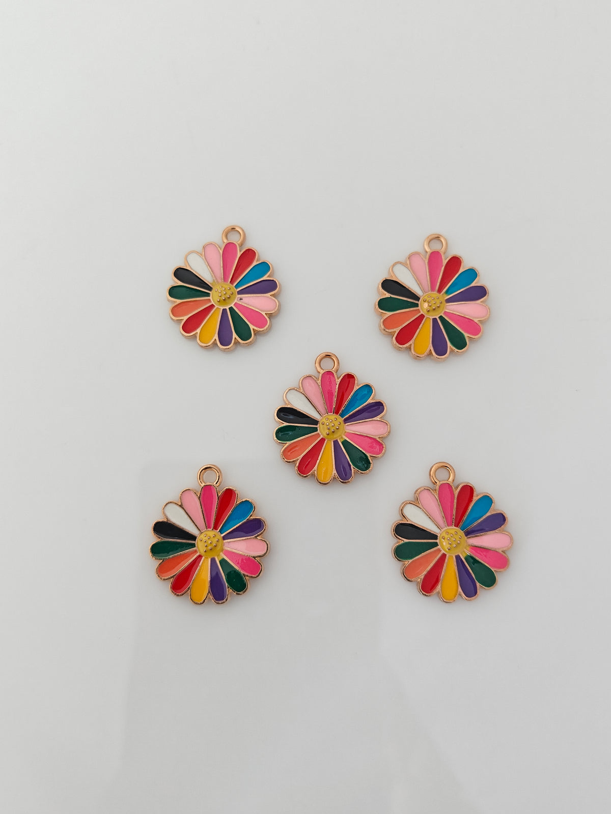 Multicolor Daisy Charm - 1 Piece