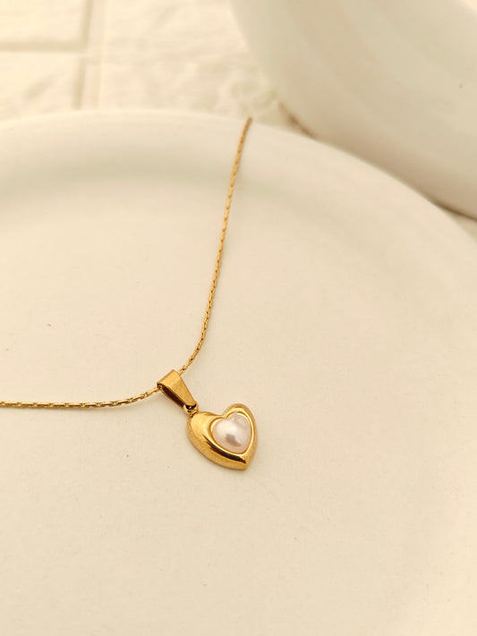 Pearly Heart Chain