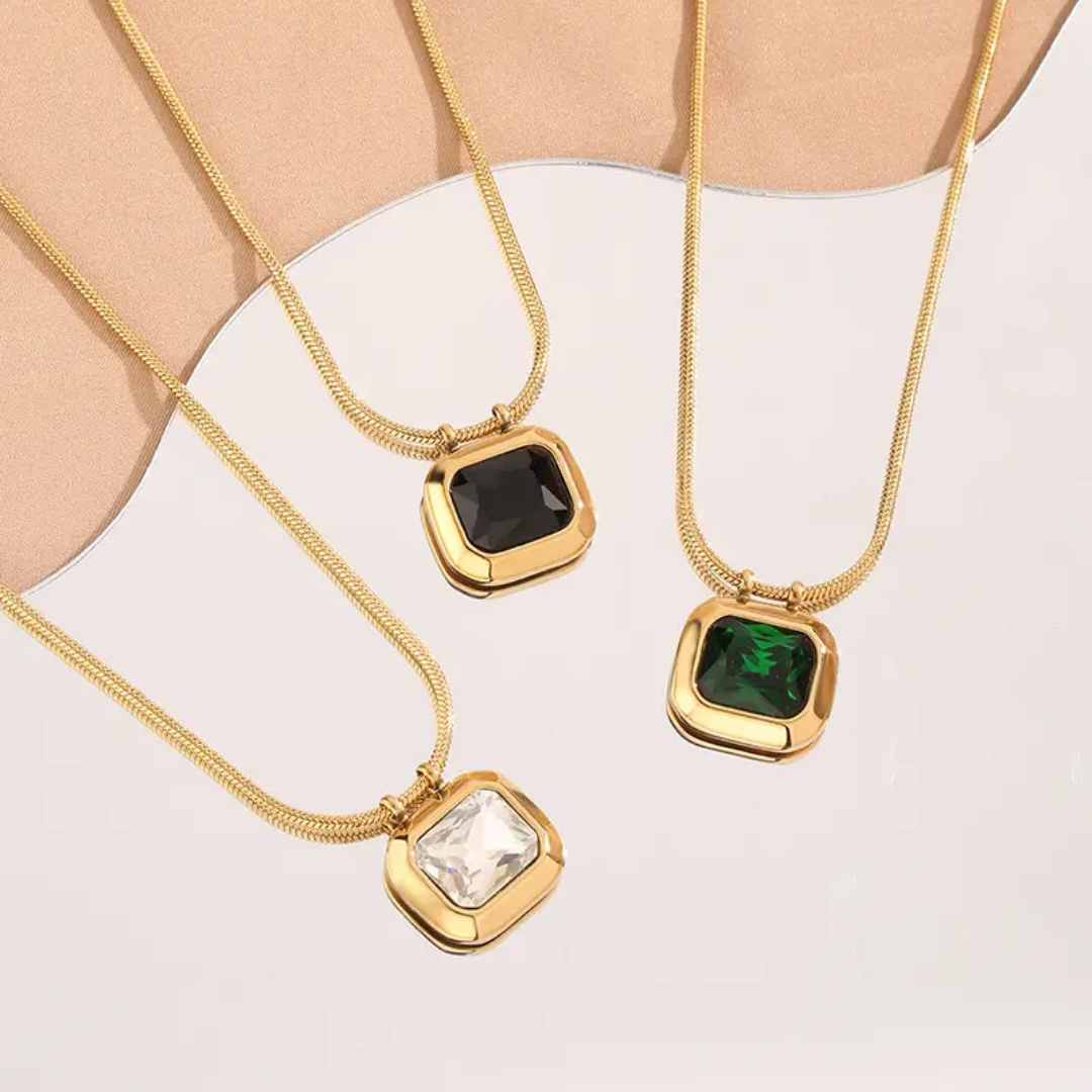 Sienna Pendant Necklace