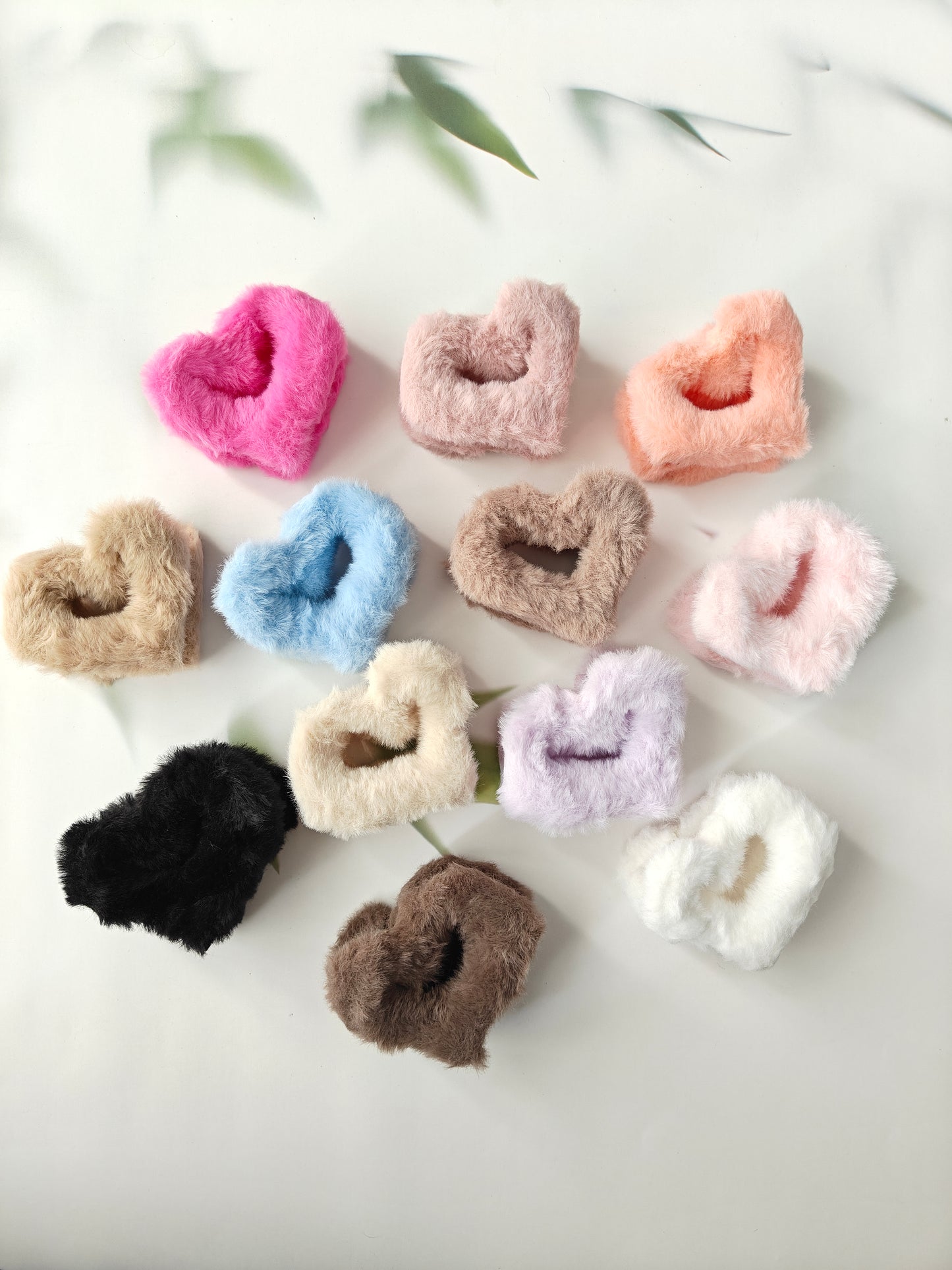 Fluffy Heart Claws