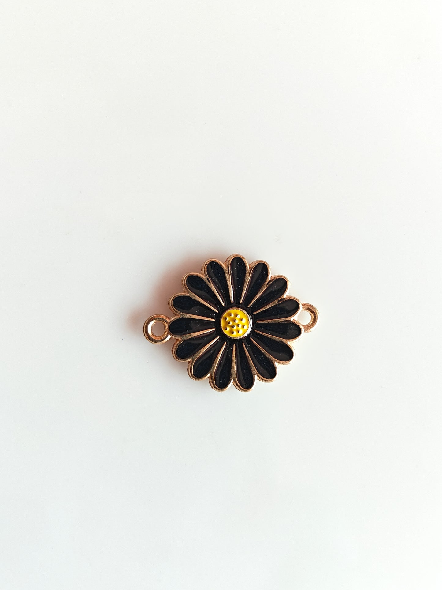 Daisy Enamel Connector Charm - 1 Piece
