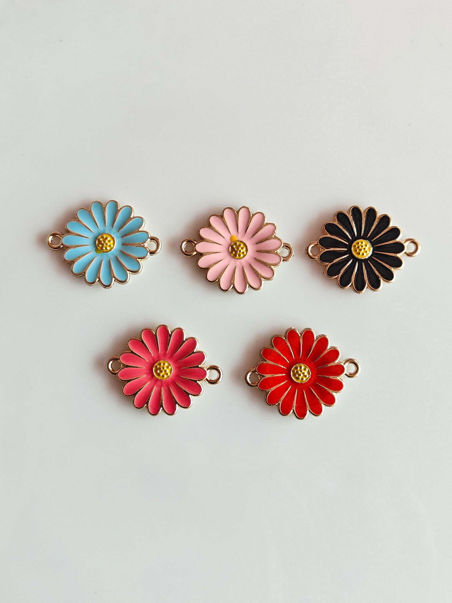 Daisy Enamel Connector Charm - 1 Piece