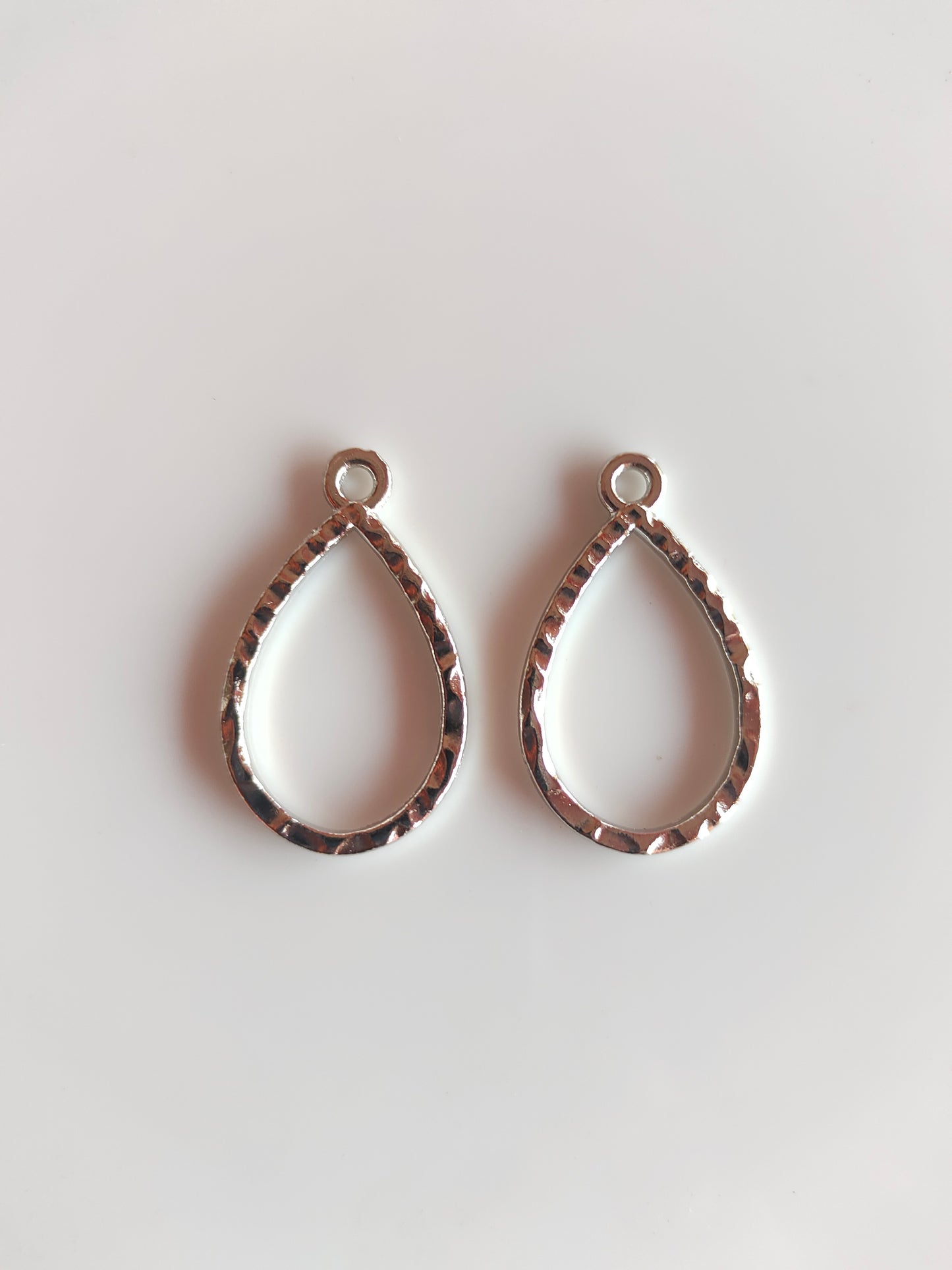 Silver Drop Hammered Bezel - 1 Piece
