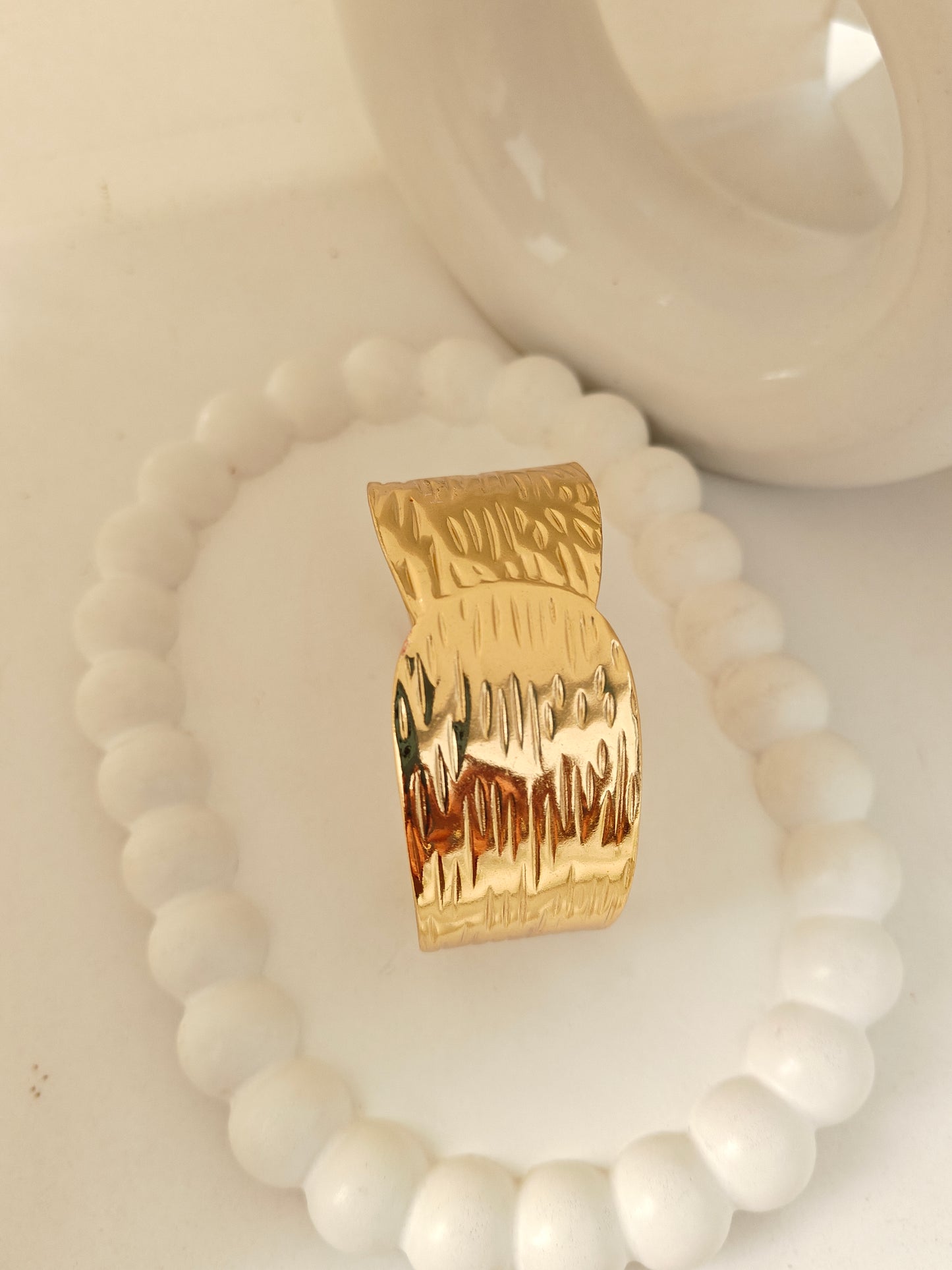 Zahra Swirl Cuff