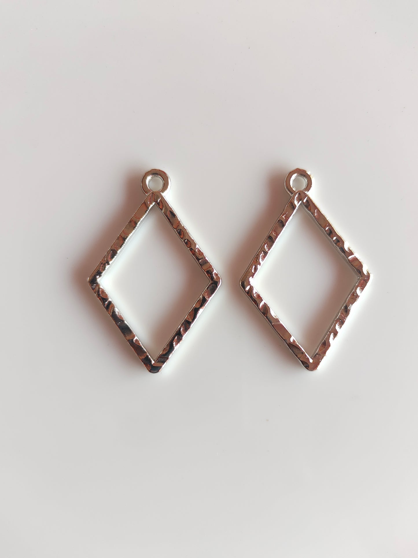 Silver Rhombus Hammered Bezel - 1 Piece