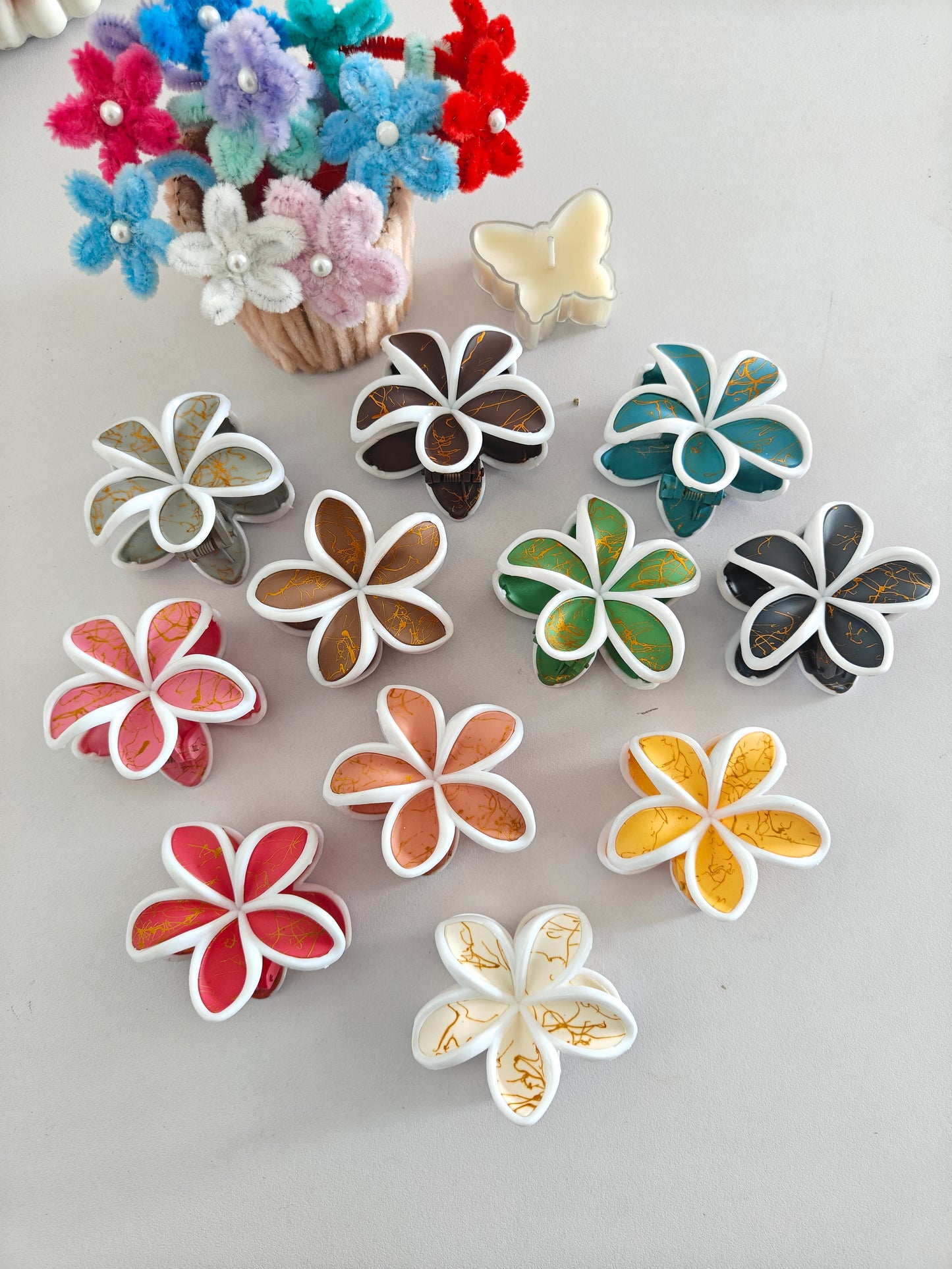 Marble Daisy Claw Clips - Mid Size
