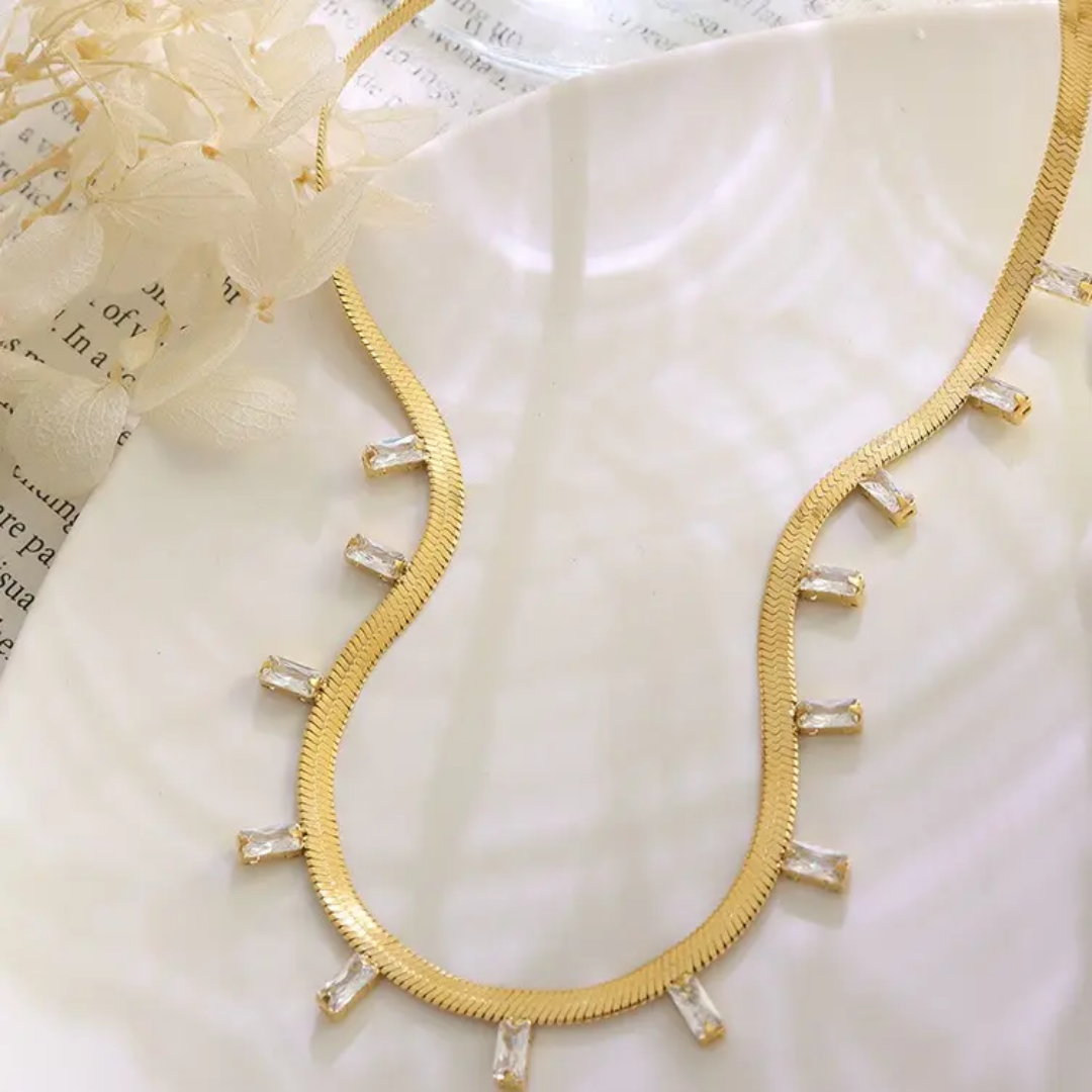 White Symphony Necklace