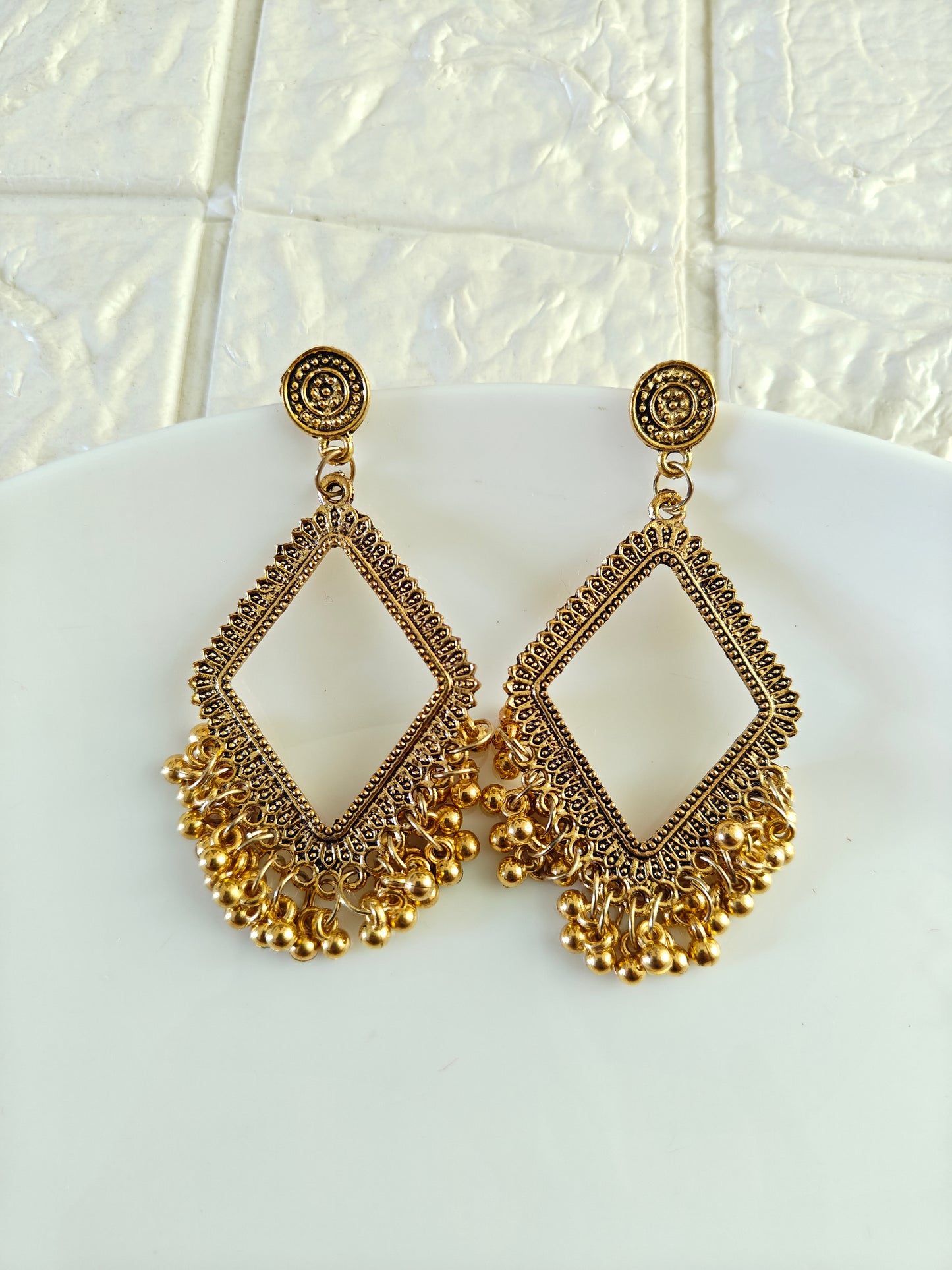 Basic Jhumka Bases - 1 Pair