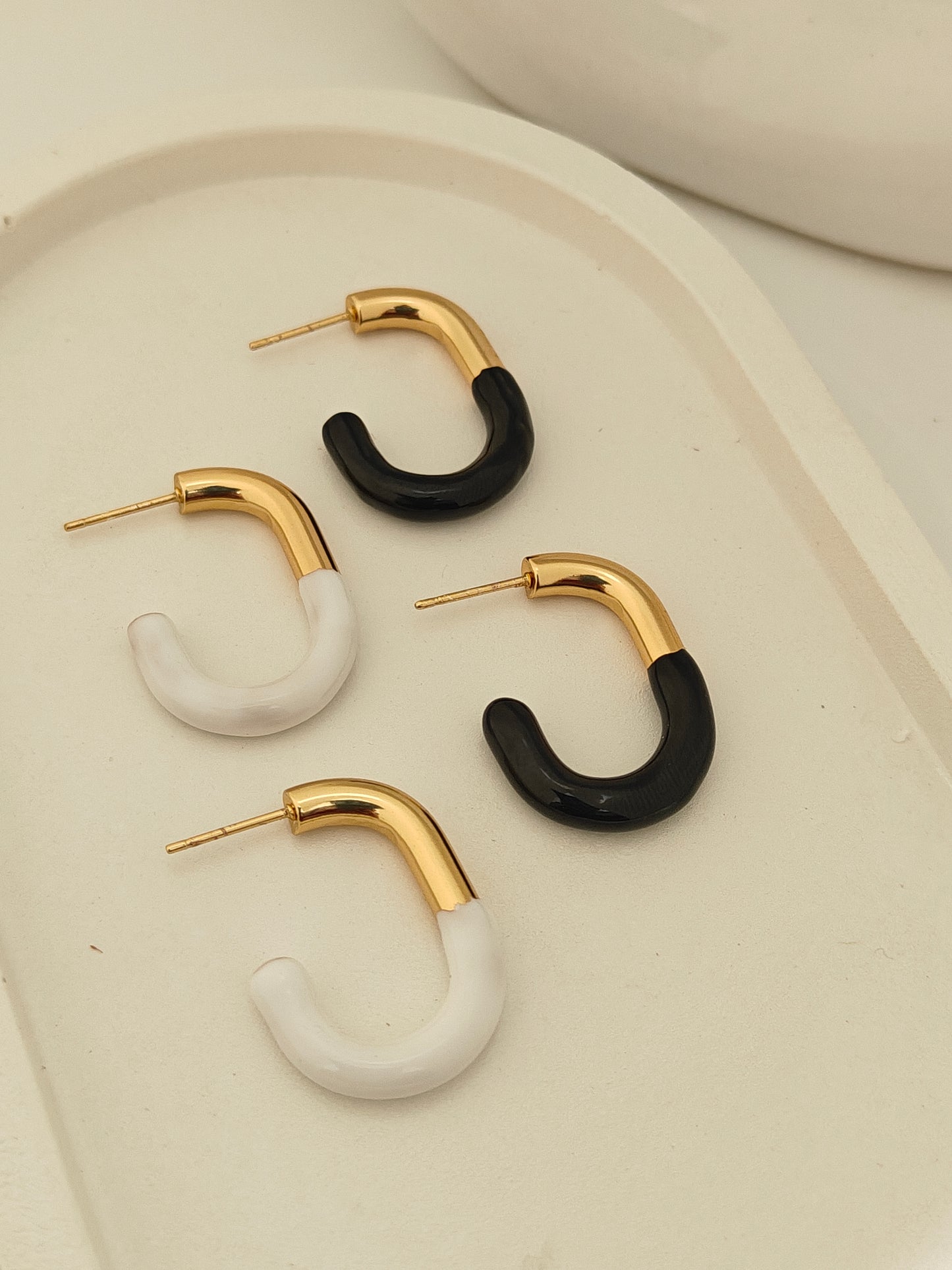 Simple Semi Hoops
