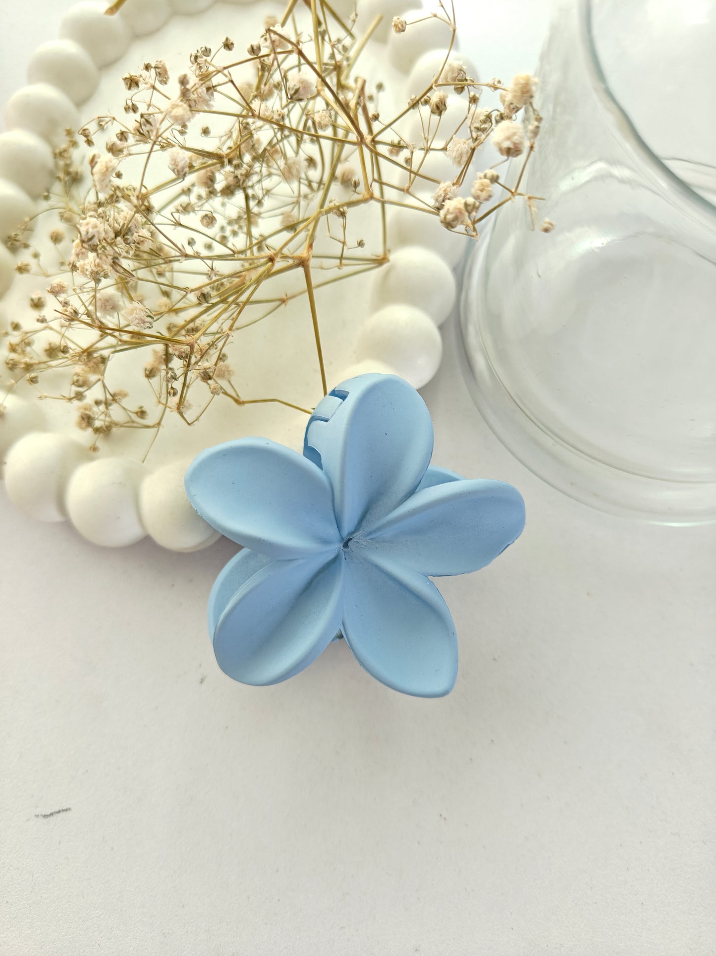 Pastel Daisy Claw - Mid Size