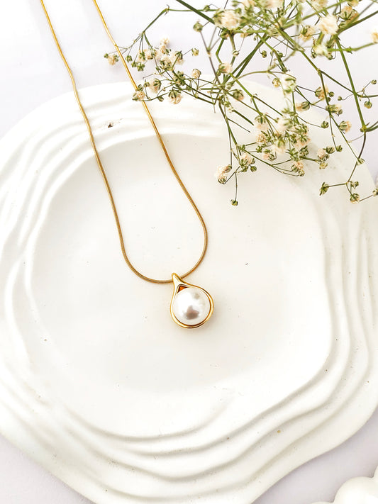 Pearl Dome Necklace