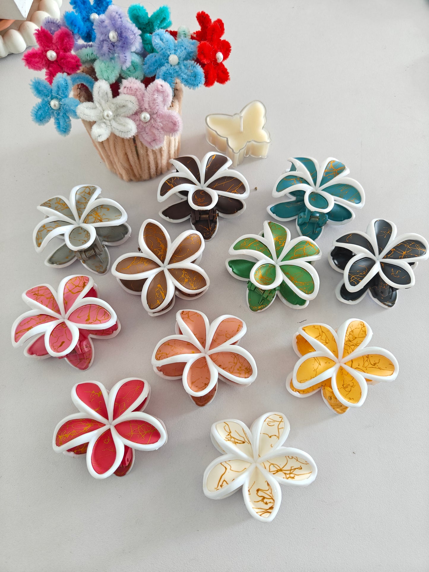 Marble Daisy Claw Clips - Mid Size