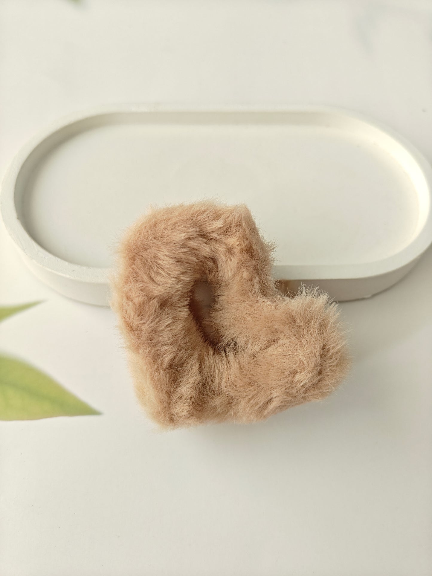 Fluffy Heart Claws
