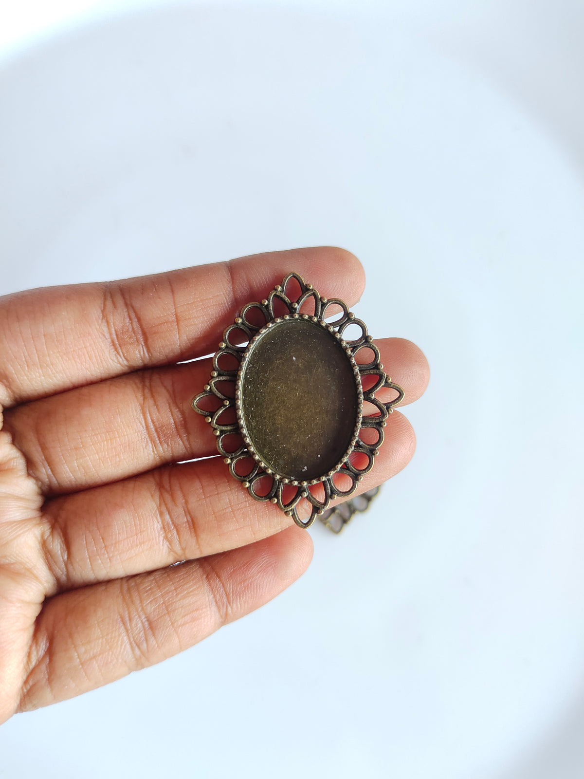 Mini Oval Vintage Connector Base - 1 Piece
