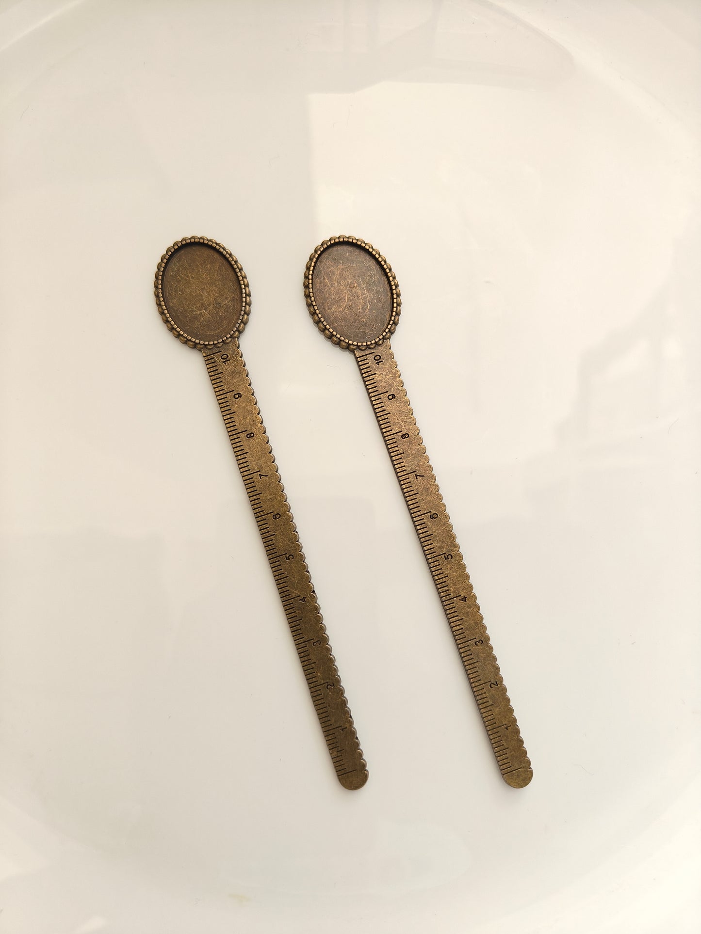Scale Bookmark Design 3 - 1 Piece