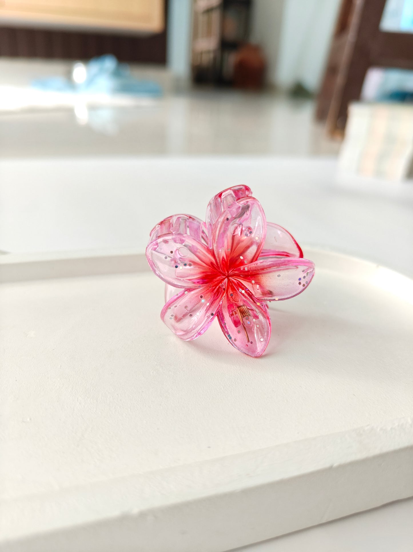 Mini Crystal Daisy Claws