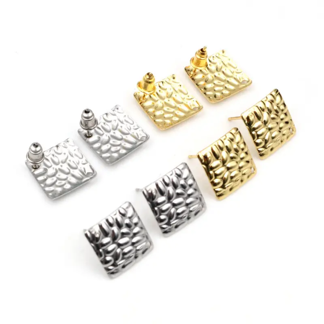 Hammered Square 14mm Stud - 1 Pair