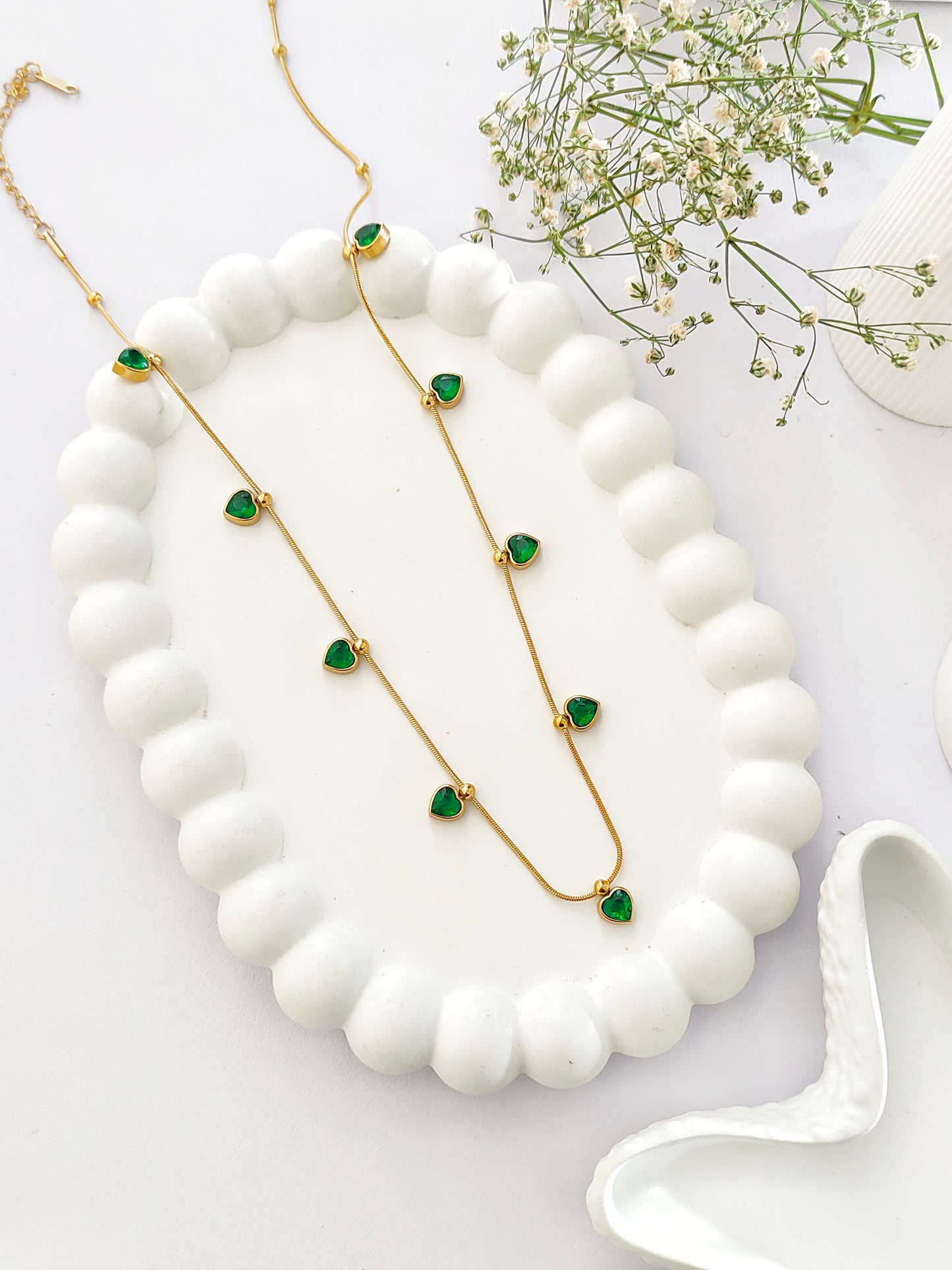 Emerald Hearty Station Necklace